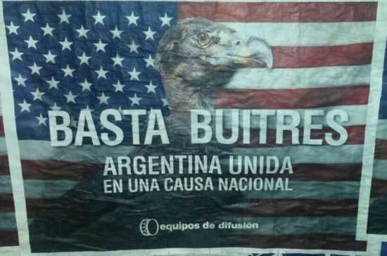 2014-07-22 03 basta-buitres